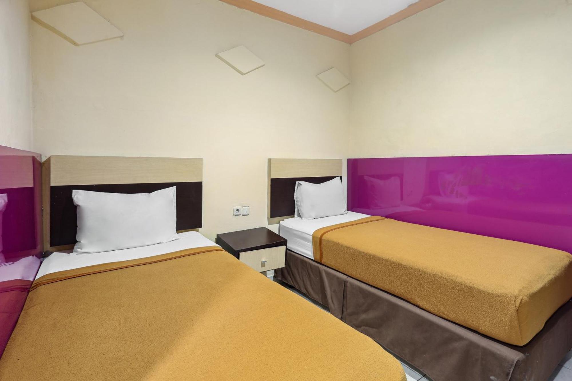 Collection O 93163 Hotel Grand Kartika Parepare Buitenkant foto