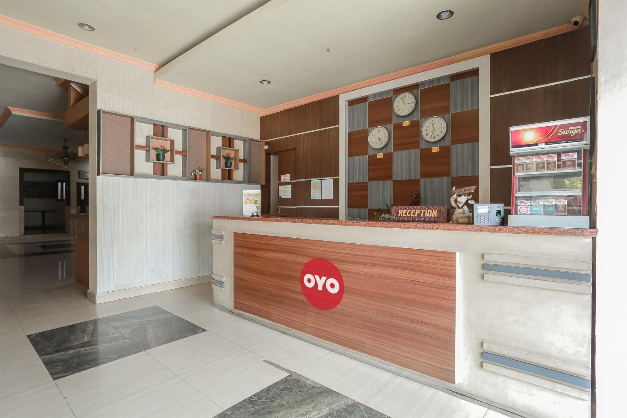 Collection O 93163 Hotel Grand Kartika Parepare Buitenkant foto